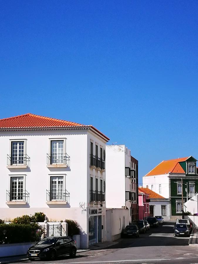 Peniche'S Blue & White Apartment Exterior photo